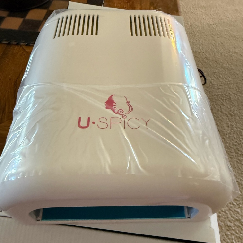 NWT U Spicy 36w nail dryer